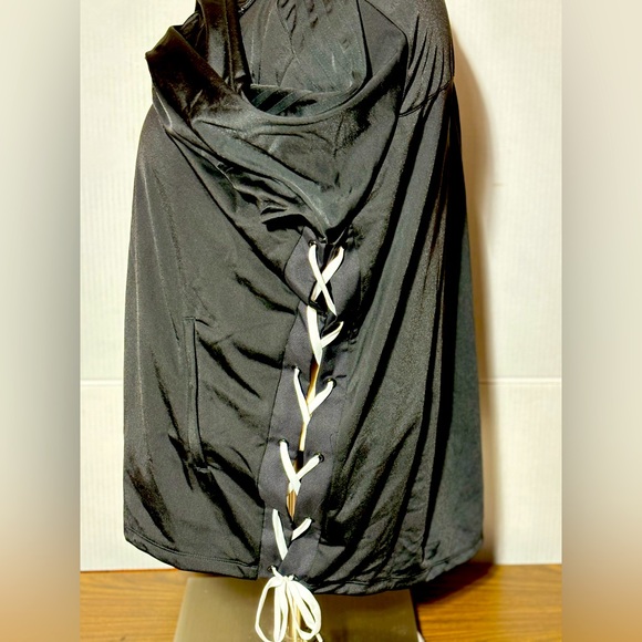 SOLD-Adidas women’s 3X Always Original warm up jacket Zip front 2 pockets inside - Picture 4 of 10